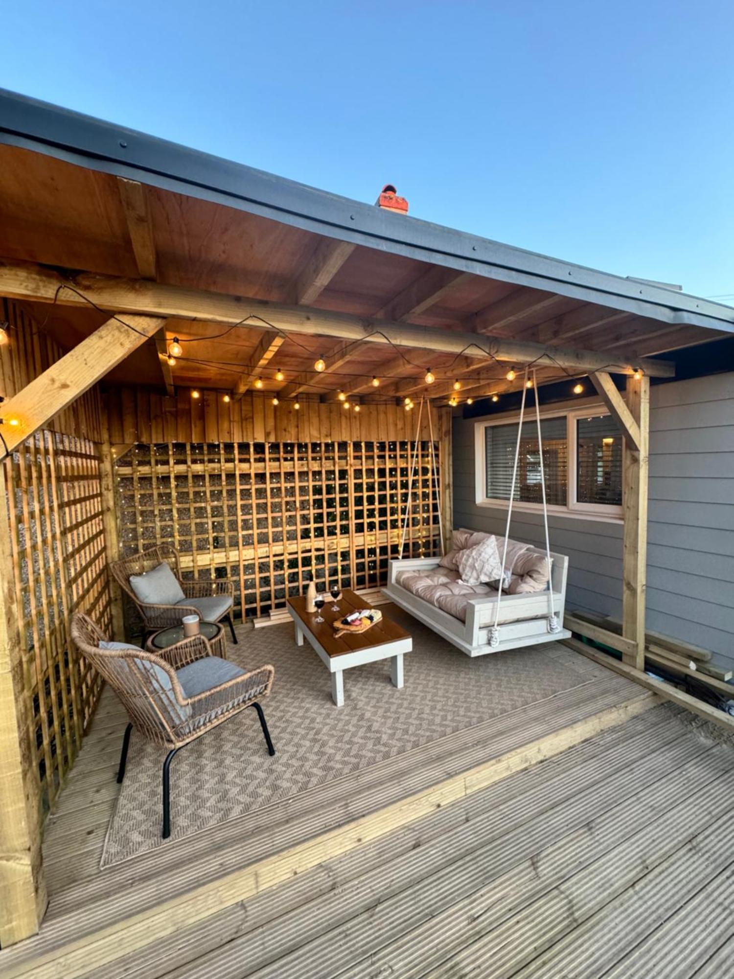 Kennel House With Hill Views Ferienhaus Whitland